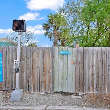 Marvelous Mermaid Bungalow, Dog-Friendly Upstairs Apt In Prime Vilano Beach St. Augustine Exterior photo